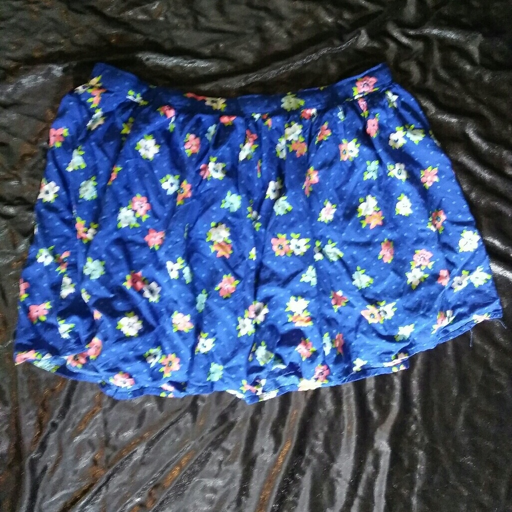 Hollister skirt